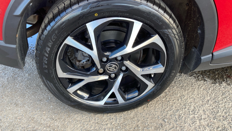 Toyota C-HR 1.8 Hybrid Design 5dr CVT Hybrid Hatchback